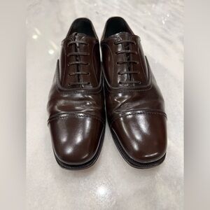 Salvatore Ferragamo men’s Dark Brown Leather Oxfords Size 10Excellent condition
